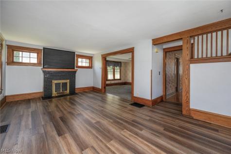 246 Lawrence Street Ravenna OH 44266