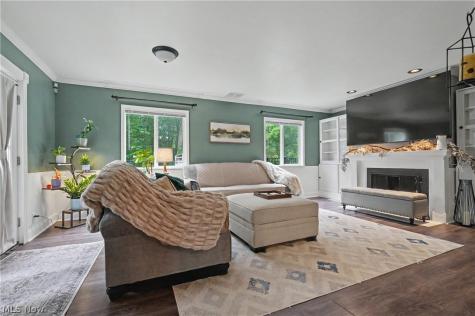1223 Aurora Hill Drive Aurora OH 44202