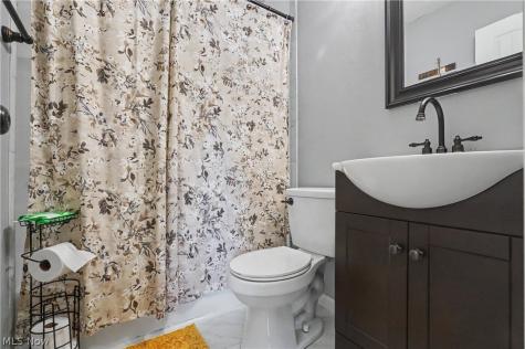 1223 Aurora Hill Drive Aurora OH 44202