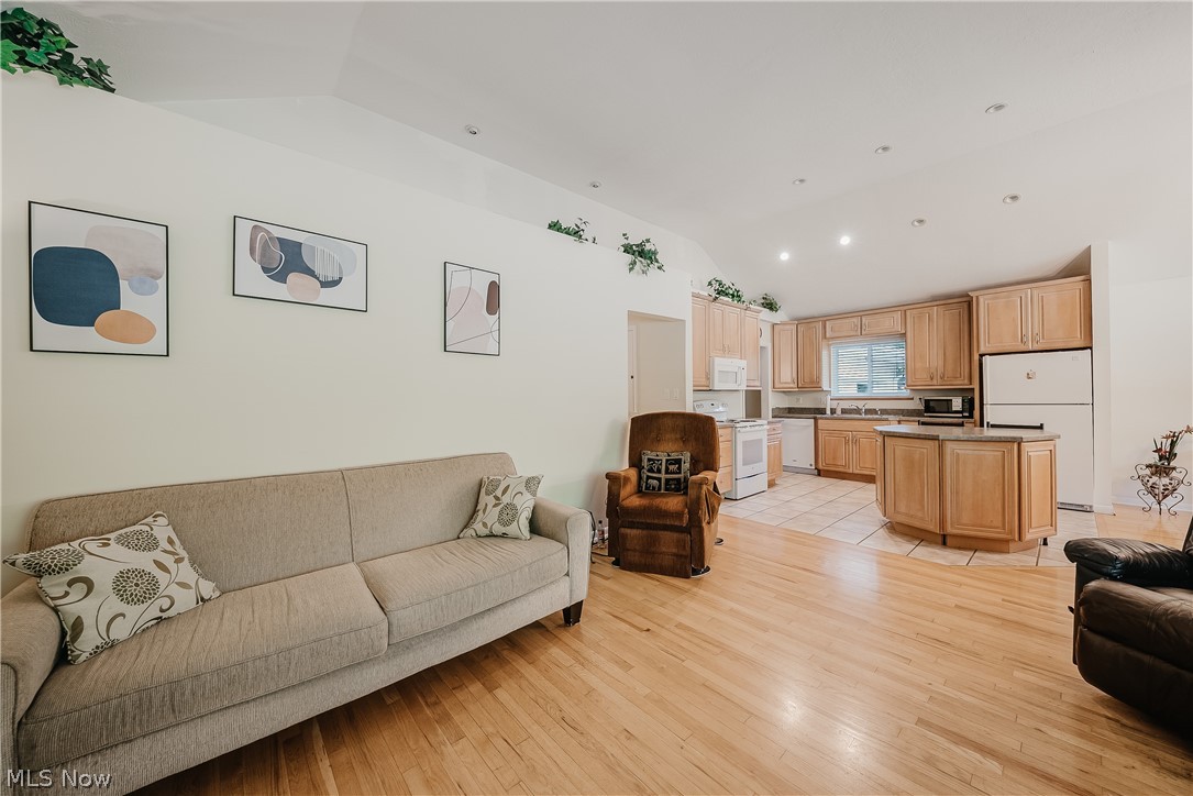 7435 Nethersole Drive Middleburg Heights OH 44130