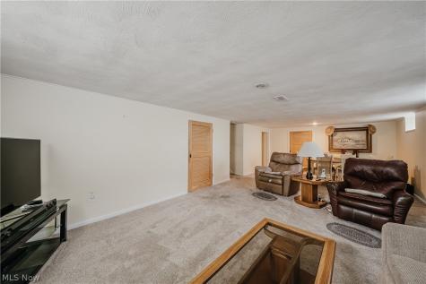 7435 Nethersole Drive Middleburg Heights OH 44130