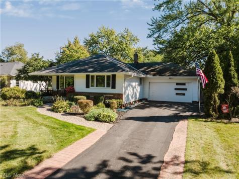 7435 Nethersole Drive Middleburg Heights OH 44130
