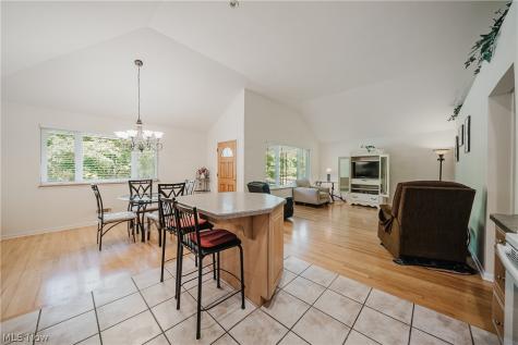 7435 Nethersole Drive Middleburg Heights OH 44130