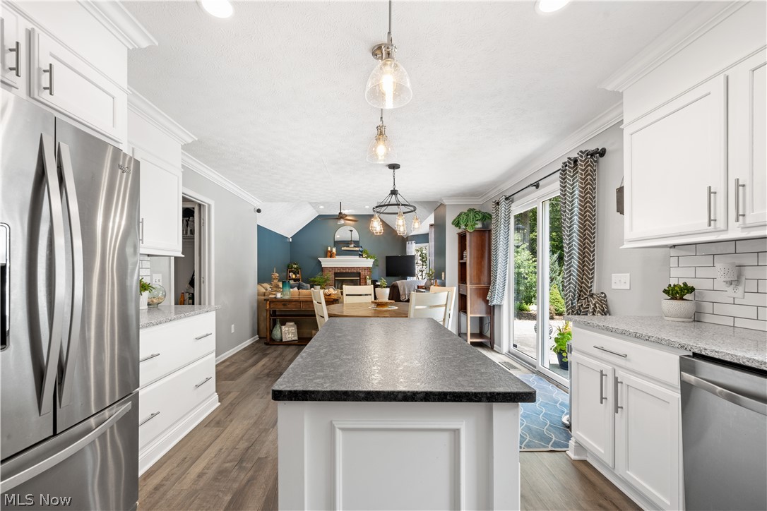 423 Crestwood Drive Avon Lake OH 44012