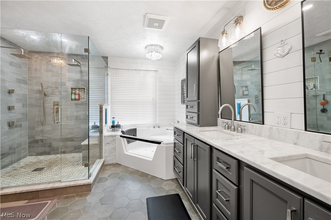 423 Crestwood Drive Avon Lake OH 44012