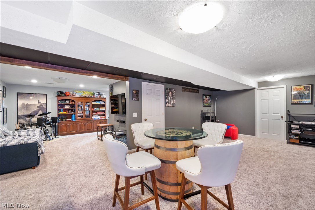 423 Crestwood Drive Avon Lake OH 44012