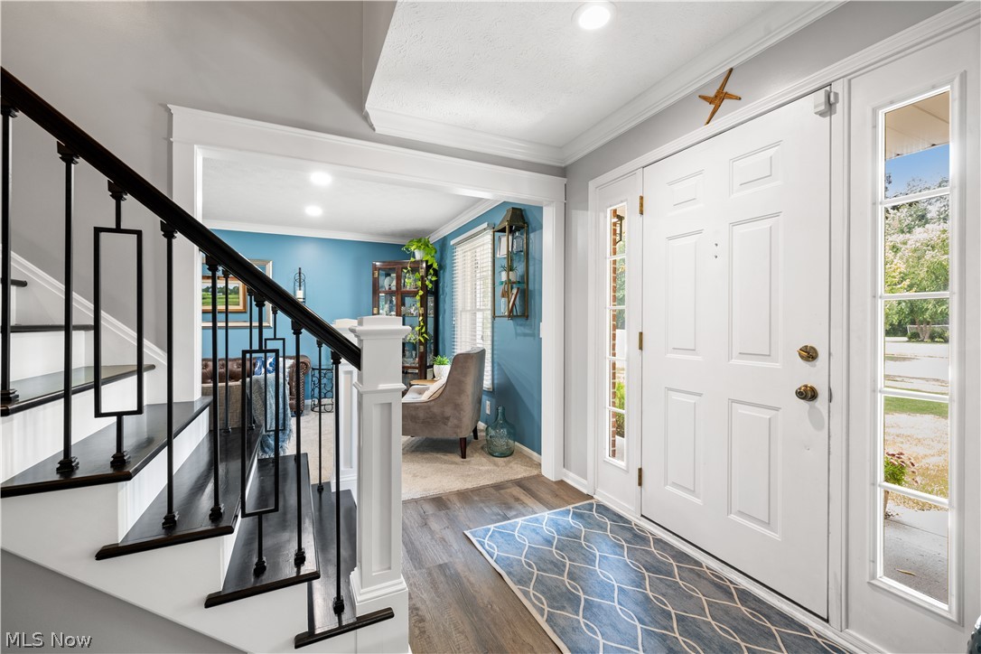 423 Crestwood Drive Avon Lake OH 44012