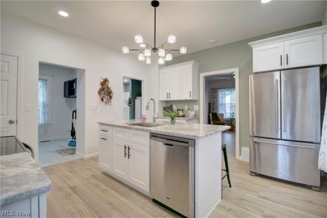 1950 W 50th Street Cleveland OH 44102
