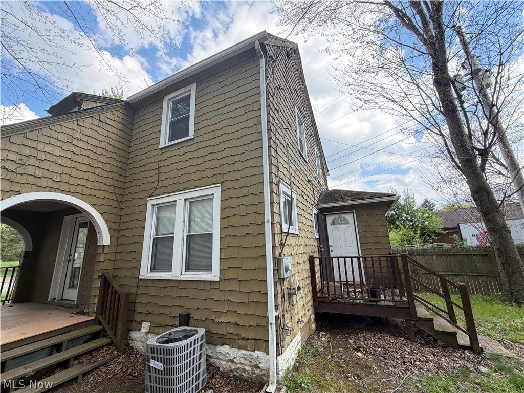 918 Frederick Boulevard Akron OH 44320
