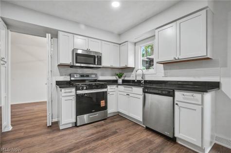 6536 Duneden Avenue Solon OH 44139