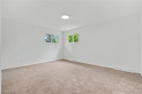 6536 Duneden Avenue Solon OH 44139