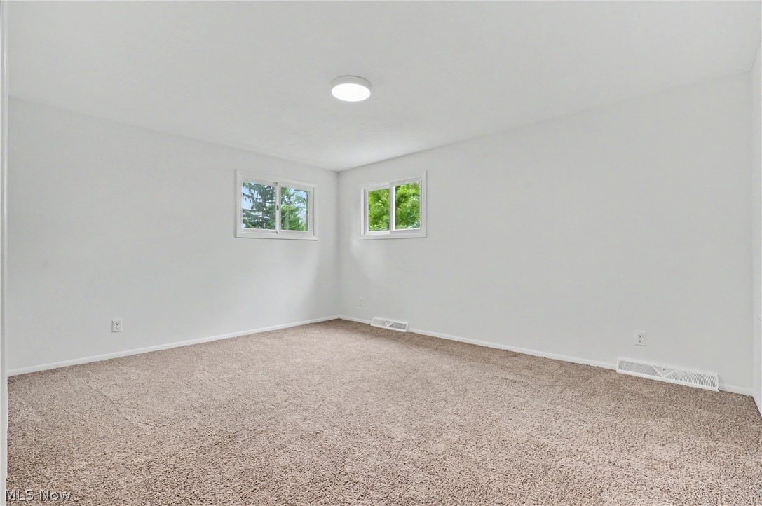 6536 Duneden Avenue Solon OH 44139