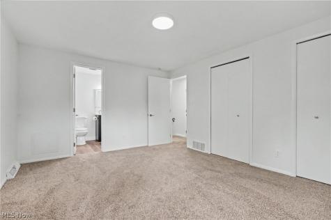 6536 Duneden Avenue Solon OH 44139