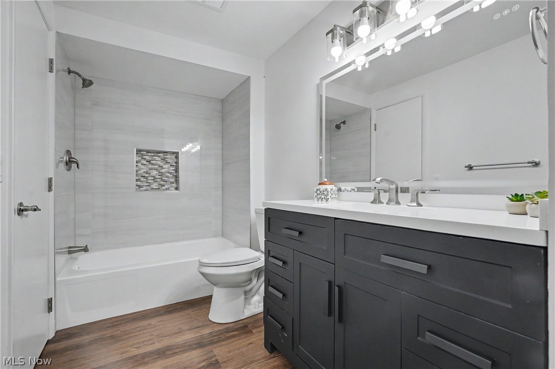 6536 Duneden Avenue Solon OH 44139