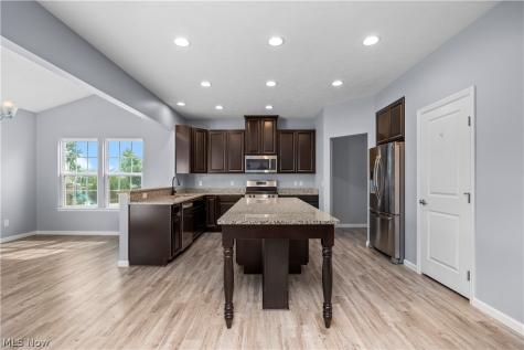 3109 Woodland Trail Avon OH 44011