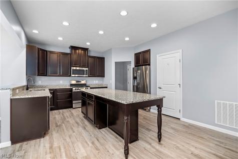 3109 Woodland Trail Avon OH 44011