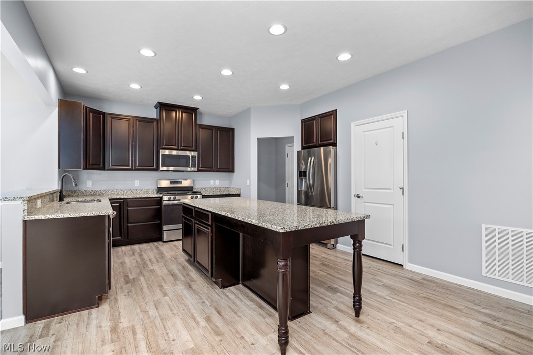 3109 Woodland Trail Avon OH 44011