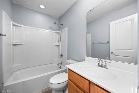 3109 Woodland Trail Avon OH 44011