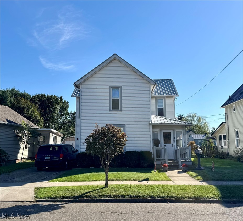 436 N 8th Street Coshocton OH 43812