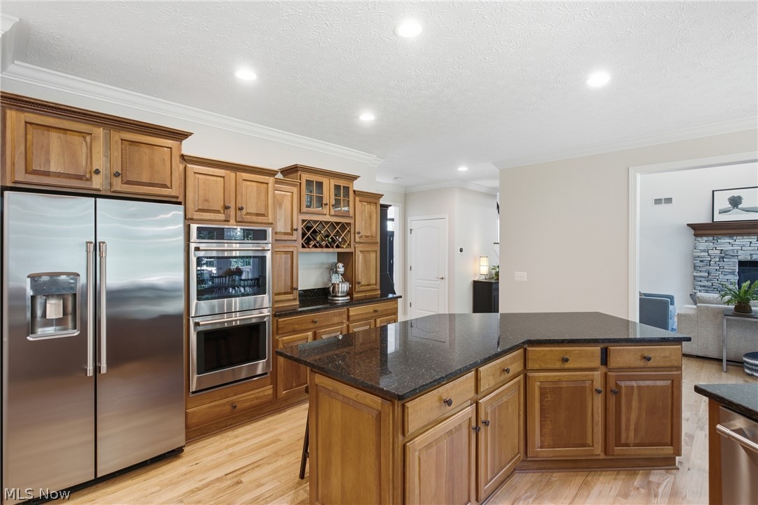 780 S Sussex Court Aurora OH 44202