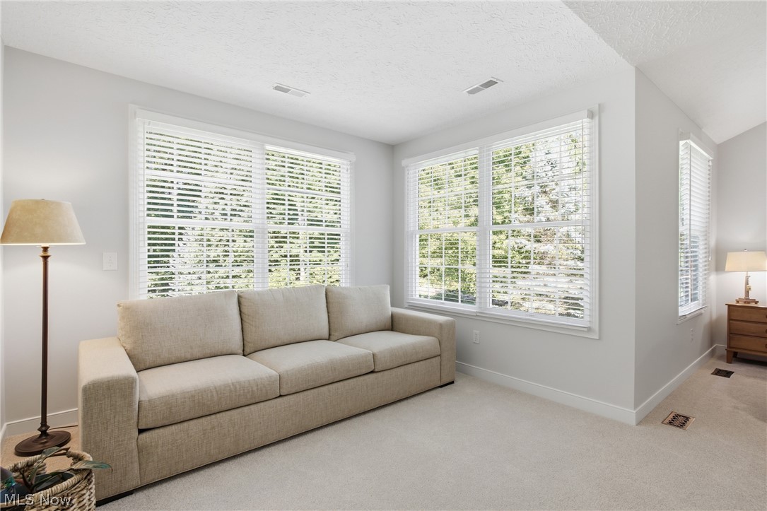 780 S Sussex Court Aurora OH 44202