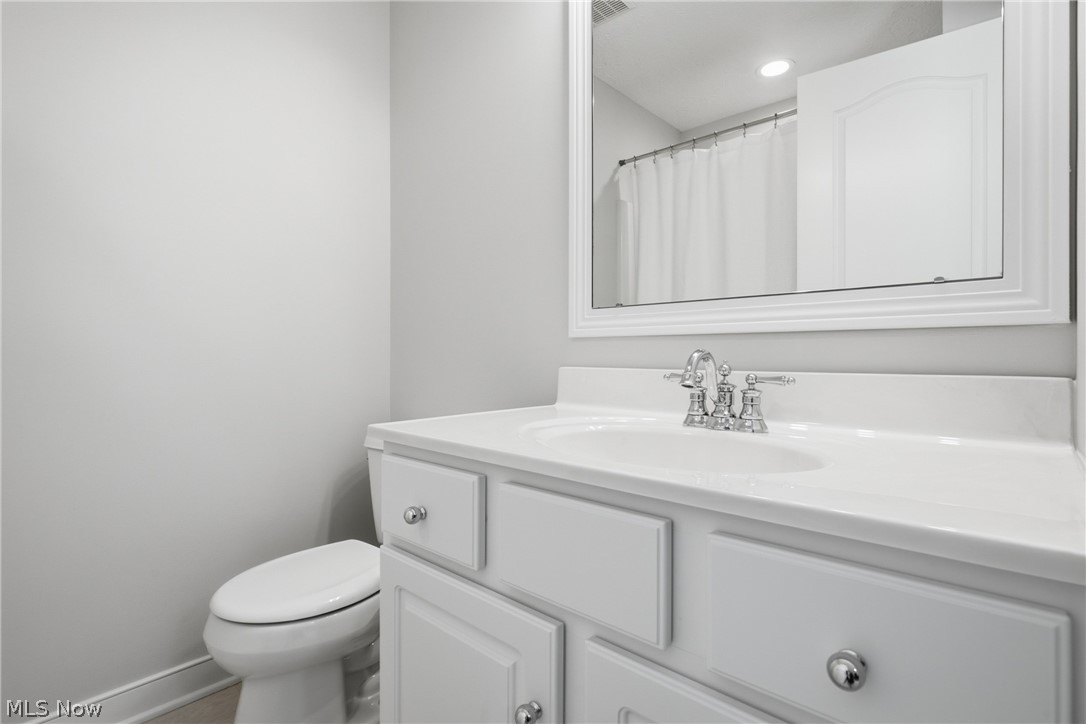 780 S Sussex Court Aurora OH 44202