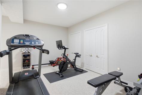 780 S Sussex Court Aurora OH 44202