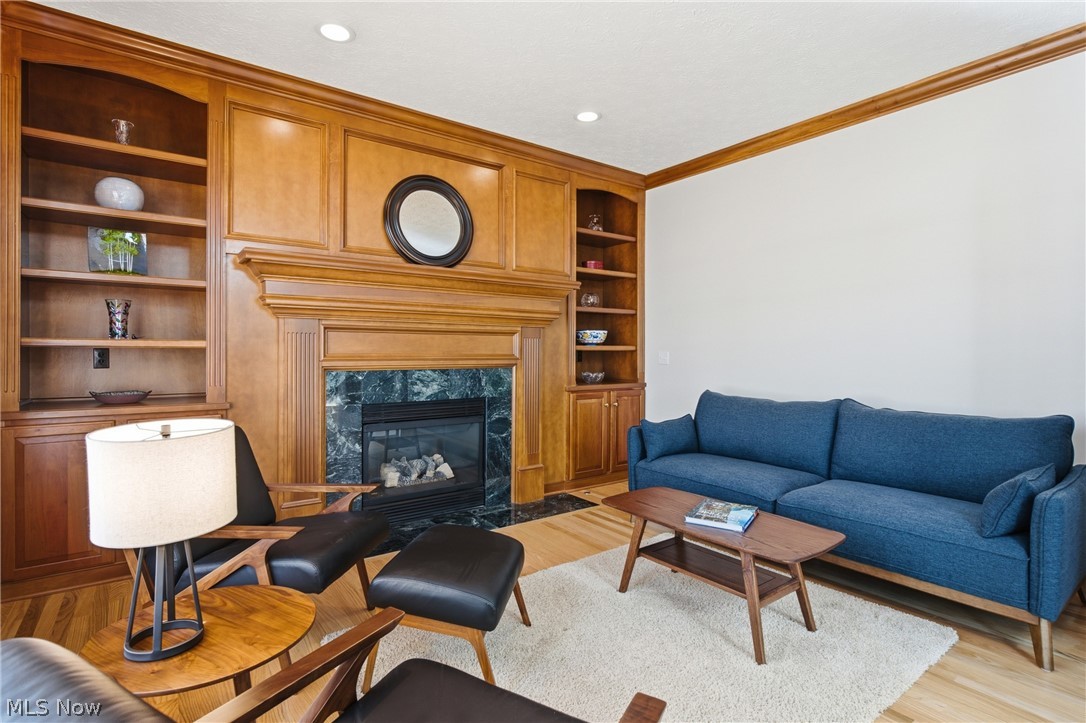 780 S Sussex Court Aurora OH 44202