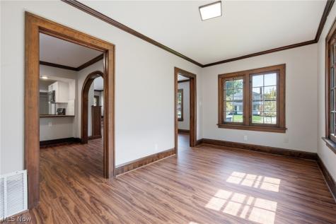 814 Crestview Avenue Akron OH 44320