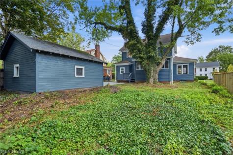 814 Crestview Avenue Akron OH 44320