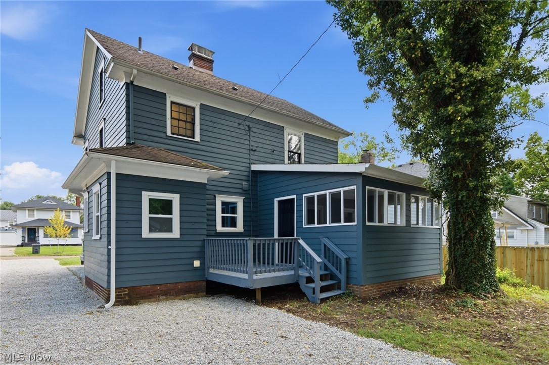 814 Crestview Avenue Akron OH 44320