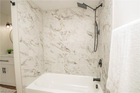 615 Summit Street SE North Canton OH 44720