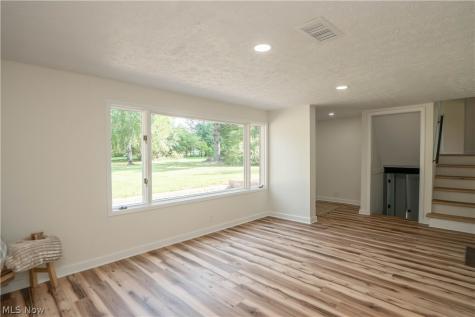 615 Summit Street SE North Canton OH 44720