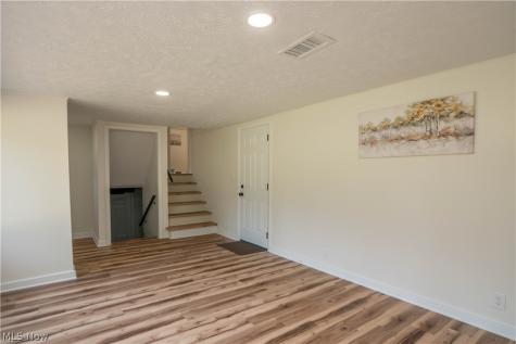 615 Summit Street SE North Canton OH 44720