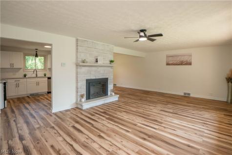 615 Summit Street SE North Canton OH 44720