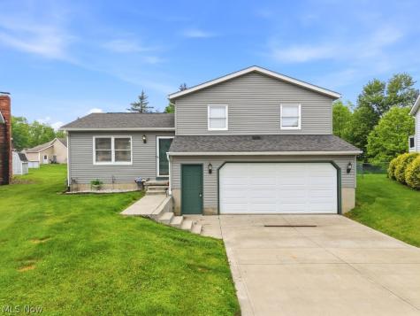 1215 Cherokee Trail Streetsboro OH 44241