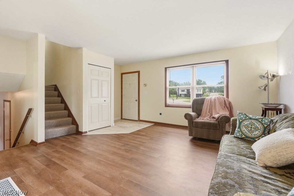 1215 Cherokee Trail Streetsboro OH 44241