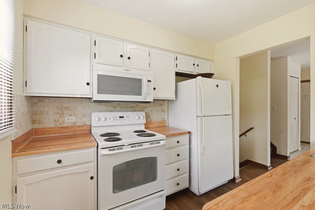 1215 Cherokee Trail Streetsboro OH 44241