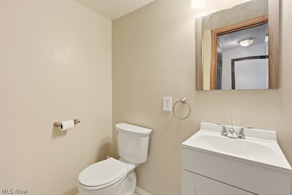 1215 Cherokee Trail Streetsboro OH 44241