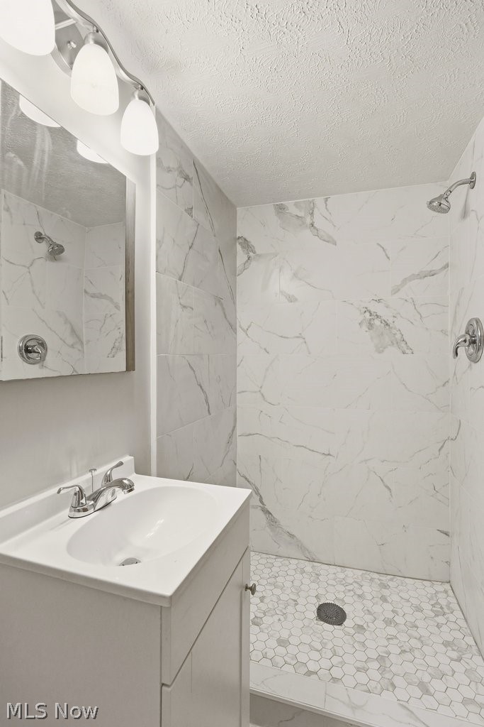 1215 Cherokee Trail Streetsboro OH 44241