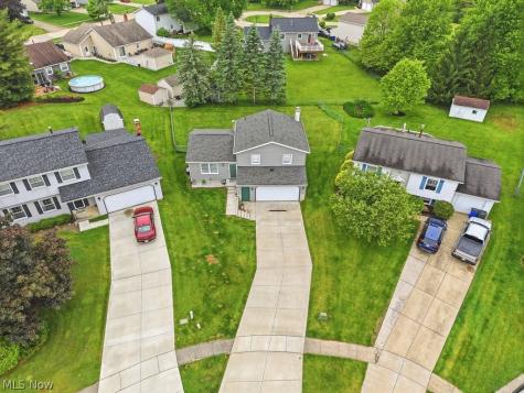 1215 Cherokee Trail Streetsboro OH 44241