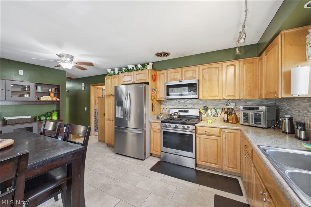 20 James Street Columbiana OH 44408