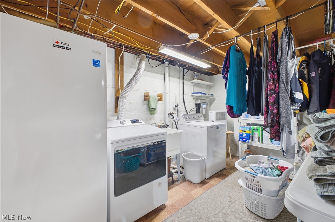 20 James Street Columbiana OH 44408