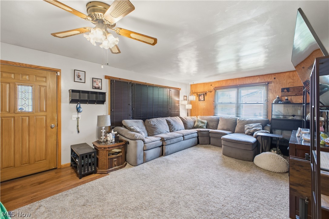 20 James Street Columbiana OH 44408