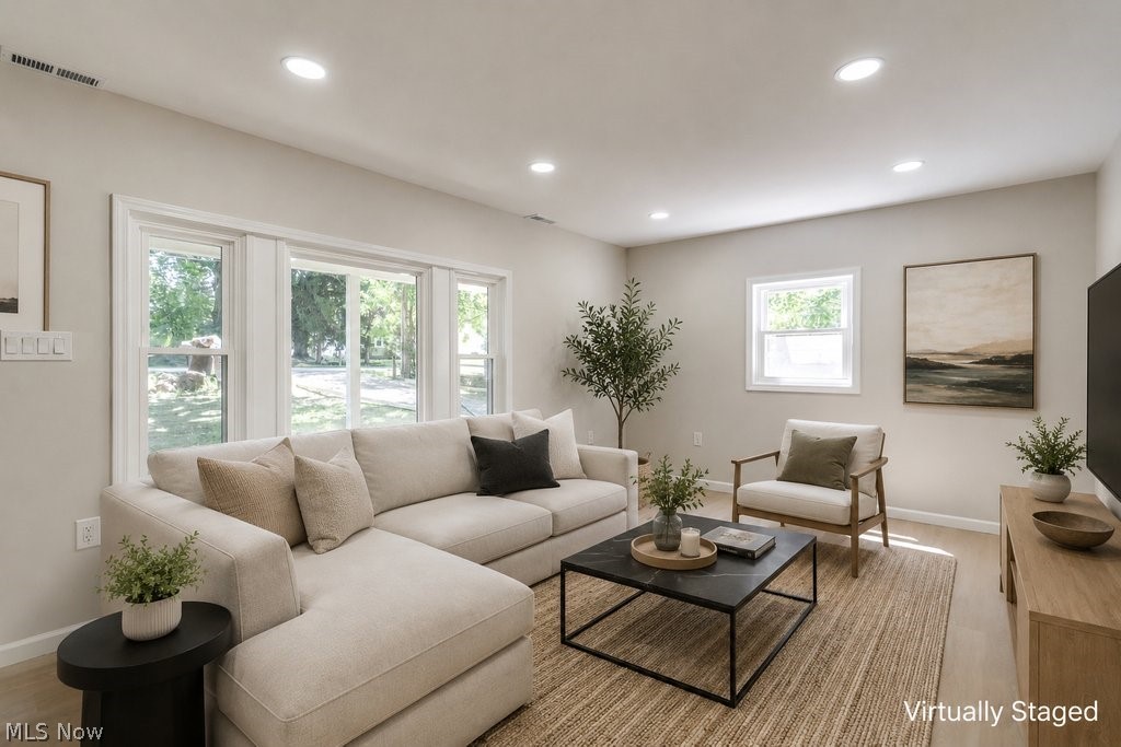 2758 Oak Street Willoughby Hills OH 44094
