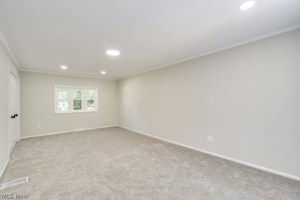 2758 Oak Street Willoughby Hills OH 44094