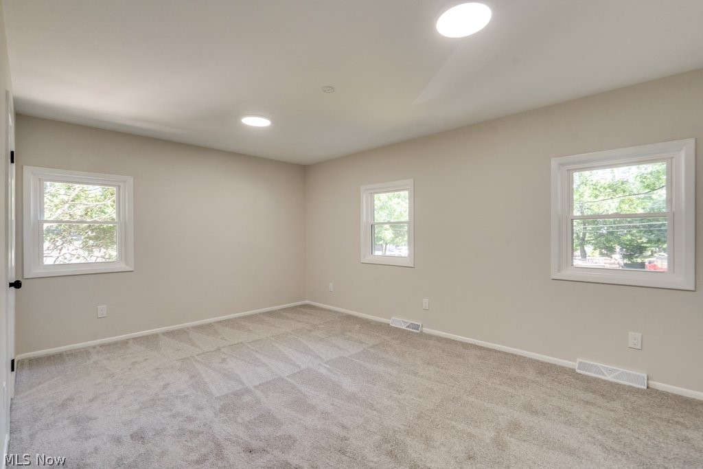 2758 Oak Street Willoughby Hills OH 44094