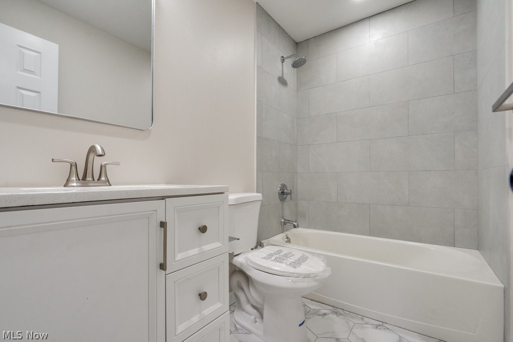 2758 Oak Street Willoughby Hills OH 44094