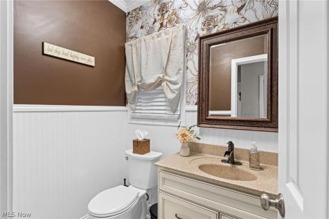 175 Crestview Drive Elyria OH 44035