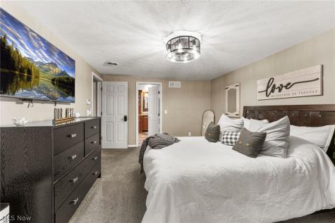 175 Crestview Drive Elyria OH 44035